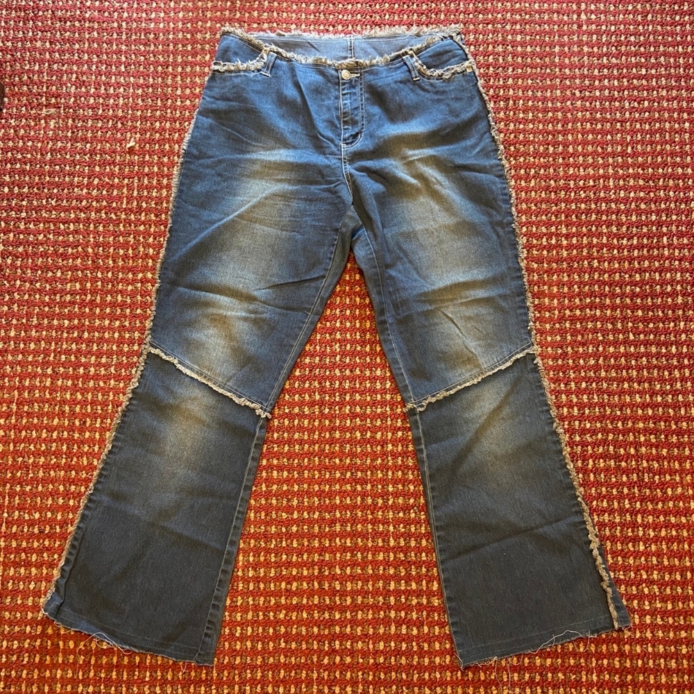 Committed, Soft Denim Frayed Design Jeans